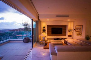 Mellieha - Private Terrace with Beautiful Valley and Sea Views